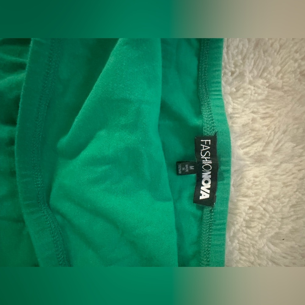 Green - Picture 2 of 2
